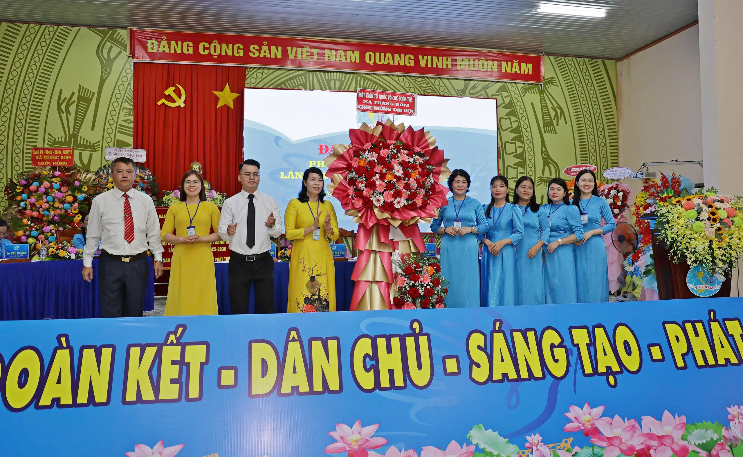 201c0bd0 0b96 4fad 836d fba5c513fa17