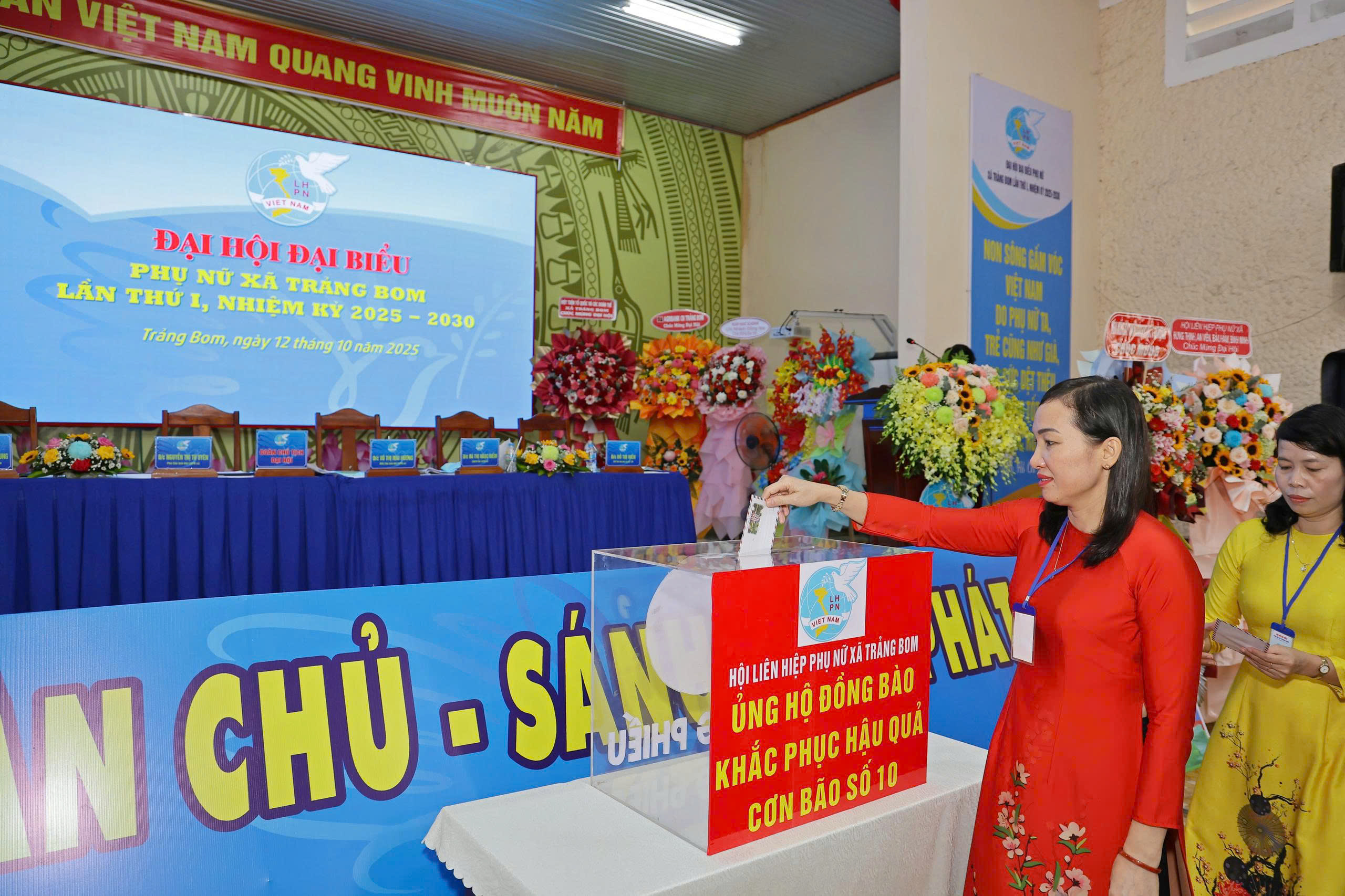 81958af0 b330 4625 a75e 491da37b3506